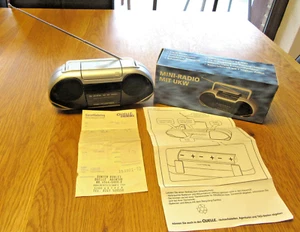 Quelle Nostalgie-Radio, UKW Mini Radio, Zwei Lautsprecher OVP + Quelle Rechnung. - Bild 1 von 7
