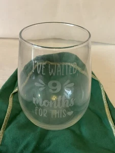 Crystal Wine Glass For Expecting Mothers Etched Funny Novelty Pregnant Gift - Picture 1 of 8