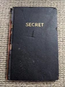 SECRET by Wesley Stout Story of Atomic Bomb 1947 Some page's are stuck together. - Imagen 1 de 6