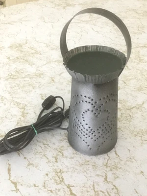 SCALDACERA/BRUCIATORE VINTAGE cuori traforati latta primitivo 10x4 cera fusione elettrico funziona - Immagine 1 di 4