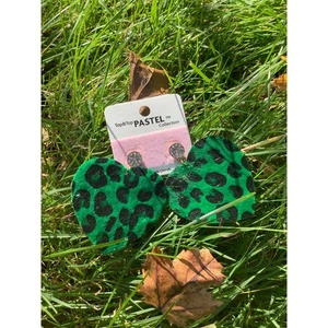 New fashion jewelry earrings heart  - Picture 1 of 3