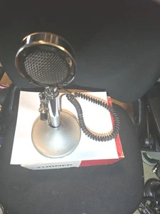 ASTATIC D-104 CB/HAM MIC TUG-9 STAND TESTED GREAT AUDIO/ BASE HAS WEAR 5-PIN - Photo 1/6
