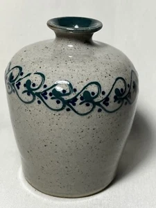 Gorgeous Great Bay Pottery Vase 4.25” Made In New Hampshire - Picture 1 of 15