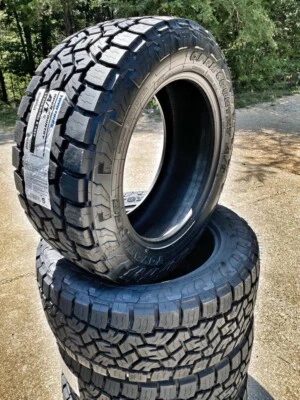 265/70 R15  M+S TOYO Open Country A/T III 3 ON/OFF-ROAD ALL TERRAIN PNEUMATICI - Immagine 1 di 4