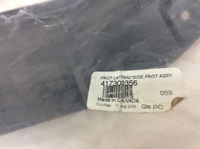 Protector de cinturón lateral Ski Doo NOS OEM 417300356 GSX MXZ Renegade GTX Sport Foto 1 de 3