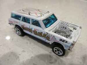 Coche de carreras de juguete 1:64 Hot Wheels '64 Nova Wagon Gasser White HW Gassers 2025 - Imagen 1 de 6