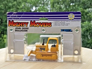1/64th scale John Deere Bulldozer - 1988 ERTL Mighty Movers - Diecast Toy - Picture 1 of 5