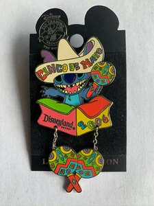 Disney DLR Cinco de Mayo 2006 (Stitch) Maracas Sombrero 3D Dangle Pin NEW LE - Picture 1 of 1