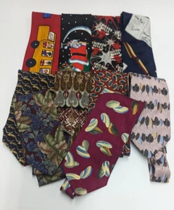 Menge 10 gemischte Herren Krawatten Golfen Santa Chicago Bulls Echsen Blätter - Bild 1 von 1