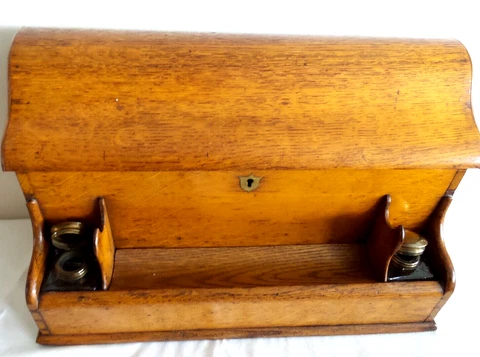 ANTIQUE SOLID OAK DESKTOP ORGANIZER HINGE TWO INKWELLS LOCK & KEY Cover