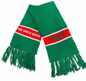 The White House Christmas 1986 Red White Green Scarf Nancy Reagan Staff Gift - Picture 1 of 3