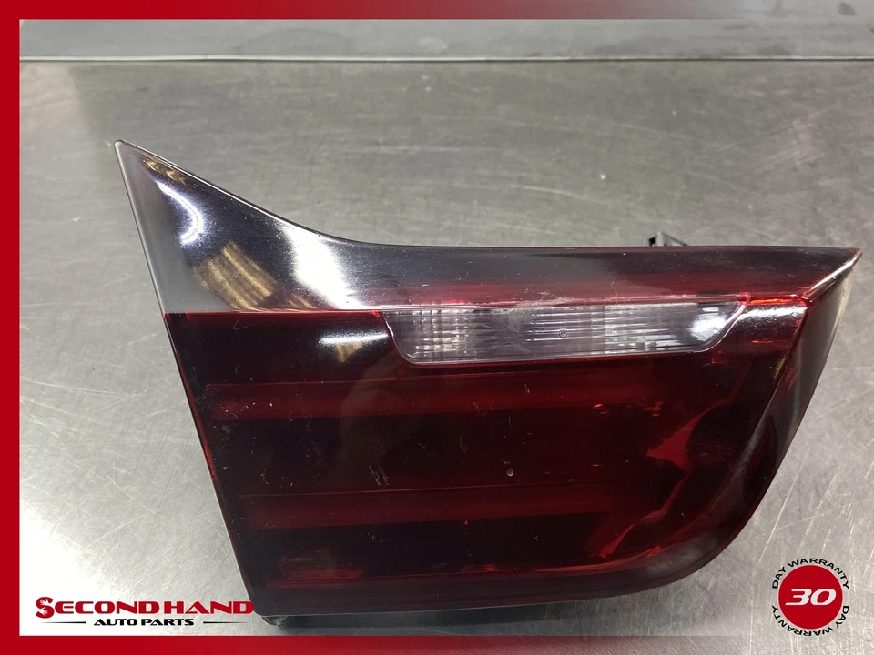 Задний левый внутренний задний фонарь со стороны водителя для BMW F32 F33 F36 F83 M4 14–17 годов выпуска дымчатый - Изображение 1 из 4