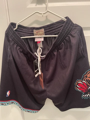 Mitchell & Ness Vancouver Grizzlies Reload 2.0 Black Swingman Shorts Sz XL Cover