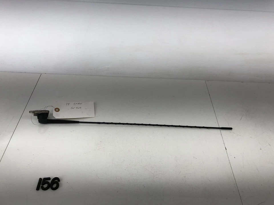 08-16 ANTENA RADIO AM FM DELANTERA IZQUIERDA LADO DEL CONDUCTOR UN PILAR SMART FORTWO OEM Foto 1 de 4