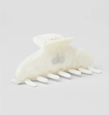 Alo Yoga 90's Claw Clip  - Pearl White  - Image 1 of 2