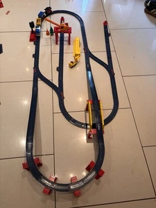 VINTAGE TOMY TRAIN 3 FREIGHT STATION TRAIN SET TRACK MASTER 95% complete - Picture 1 of 10