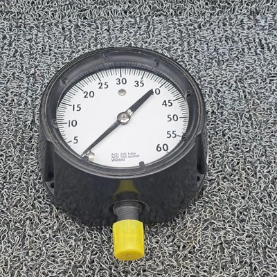 ASHCROFT Q-586 DURAGAUGE 0-60 PSI 4-1/2" Face 1/2 NPT - Image 1 of 4