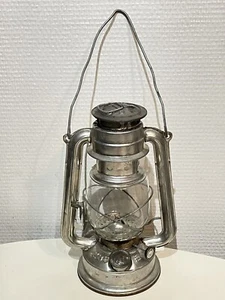 Antique Storm Lamp / Oil Lantern / Oil SWALLOW BRAND 235 - Picture 1 of 15