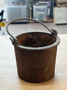 Vintage Cast Iron Glue Pot (Just shy of 1 Pint) - Picture 1 of 8