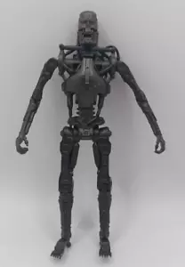 2009 Playmates Toys Terminator Salvation All Black T-700 6.25" Action Figure - Picture 1 of 3