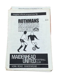 MAIDENHEAD UNITED V STAINES TOWN - ISTHMIAN LEAGUE - 27/1/1974 - Picture 1 of 1
