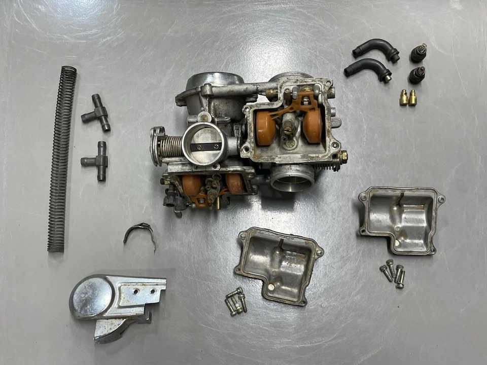 Honda Shadow VT500C 1983 carburadores Keihin, obturador, cubierta, accesorios de combustible Foto 1 de 4