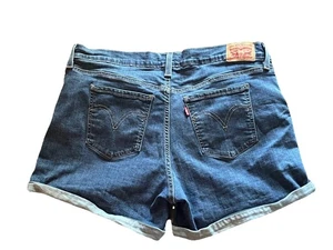 Levi's Damen Jeansshorts 14 Midi Used-Look Bündchen Größe 34 Taille - Bild 1 von 9