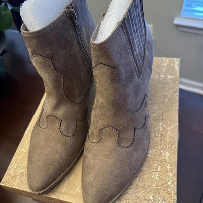 Botines American Rag Kayla Gamuza Taupe Talla 11M Banda Nuevos con Caja Foto 1 de 4