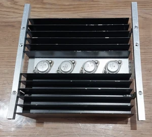 Heatsink w/ 4 x 2N3055-2 Motorola Power Transistors 60 x 165 x 175mm - Picture 1 of 3