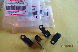 NOS ABRAZADERAS DE CABLE KAWASAKI (4) KZ 400 550 750 1000 Z1 900 ZX KX1000 KZ900 - Imagen 1 de 1