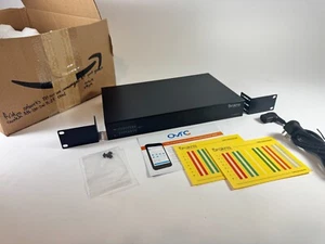 Switch Gigabit 24 porte Araknis Networks serie 100 non gestito - Foto 1 di 10