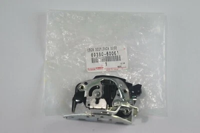 Toyota Land Cruiser 08-21 задняя дверь замок люка в сборе справа 6938060061  - Изображение 1 из 2