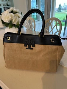 Große authentische Tory Burch T Logo Stroh und schwarzes Leder Schultertasche Handtasche - Bild 1 von 6