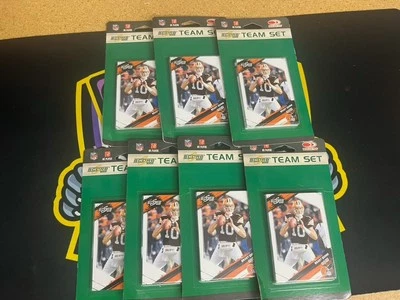 Lot of (7) 2009 Score Cleveland Browns Factory Team Sets 10 Cards Each - Image 1 of 4