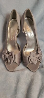 Zapatos de tacón sin cordones Michaelangelo gris satinado punta abierta para mujer 5 1/2 Foto 1 de 4