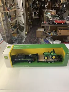 JOHN DEERE TRACTOR FORD F-350 - GOOSENECK TRAILER HAULING SET 1:32 SCALE NEW - Picture 1 of 24