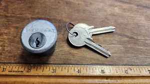 Kawnee 15/16" Einsteckzylinder gebraucht mit 2 Yale Y1 Arbeitsschlüsseln A/R Nocken - Bild 1 von 3