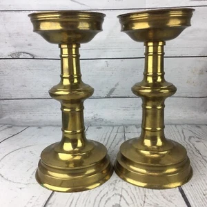 Solid Brass Candlesticks Vtg Pedestal Candle Holders Weddings Pillar Baluster - Foto 1 di 12