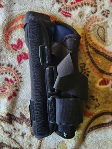 Biomet Bracing Elasto Fit Wrist Support ~ Adult Right Medium - Black & Blue - Picture 1 of 3