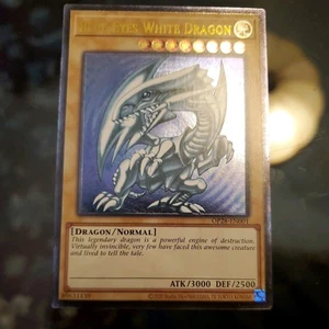 Yu-Gi-Oh Blue-Eyes White Dragon Ultimate Rare OP28-EN001 - Picture 1 of 8