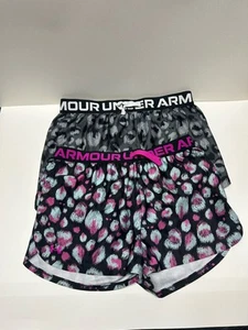 Under Armor Size Youth XL Shorts - Lot Of 2 - Great Condition - YXL - Picture 1 of 8