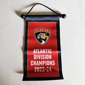 Florida Panthers Hockey Atlantic Division Champions 2023-24 Mini Banner 8" - Bild 1 von 3