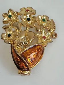 Vintage Gold Tone Flower Boutique Floral Basket Brooch Pin - Picture 1 of 8