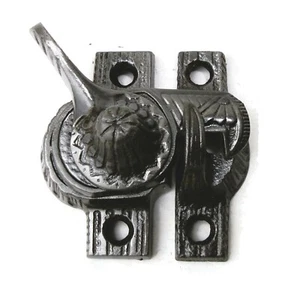 One Antique Vintage Victorian Eastlake Ornate Window Sash Lock Latch Reclaimed - Picture 1 of 8