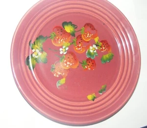 Bauer dinner plate 9 !/2 inch burgundy with applied decoration - Picture 1 of 2