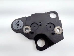 SEAT IBIZA PUMP BRACKET 2Q0614235D / 28365844 - Picture 1 of 3