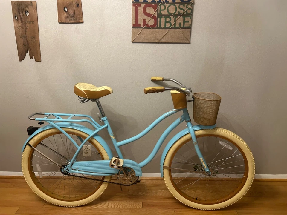 Huffy 54578 Nel Lusso 24 inch Cruiser Bike - Mint Green - Image 1 of 1