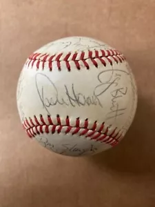 1983 Kansas City Royals Team Baseball firmato (29sig) Brett, GPerry, Colavito; JSA - Foto 1 di 7