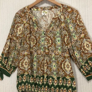 Top donna con bottoni stampa paisley fico e fiori verde marrone manica 3/4 - Foto 1 di 6