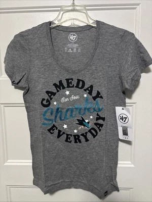 Camisa pequeña para mujer San Jose Sharks gris marca '47 NHL  Foto 1 de 4